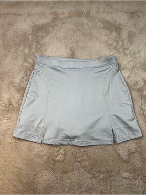 Adidas Climacool Athletic Skirt Skort Size 8 Medium Built in Shorts Slits Pocket